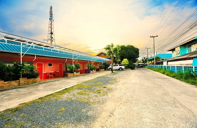 สุขใจเฮ้าส์