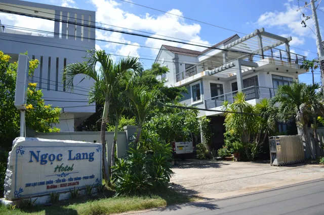 NGOC LANG HOTEL