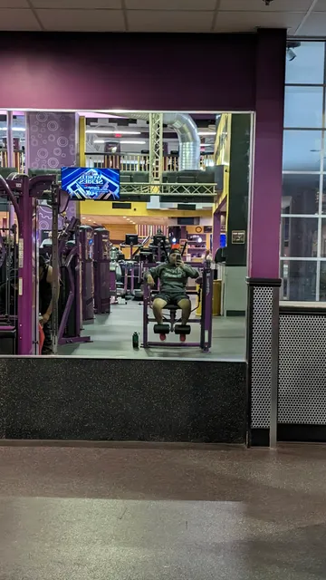 PLAZA ON THE PARKWAY