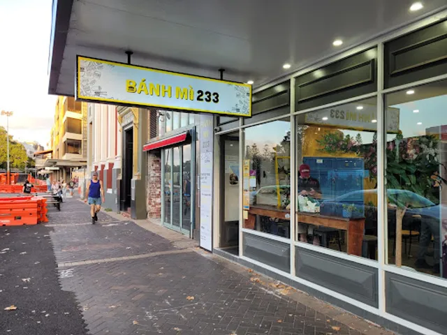 Banh Mi 233