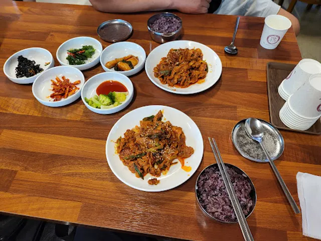 미리내시골밥상