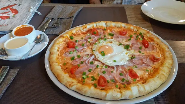 КАФЕ & ПИЦЦЕРИЯ "ПЕПЕРОНЧИНО"