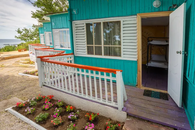 Steller Hostel & Camping