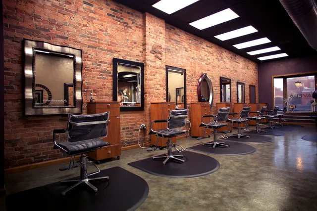 Christian Roberts Salon