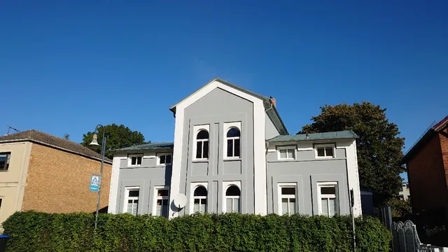 Haltestelle - private Zimmervermietung