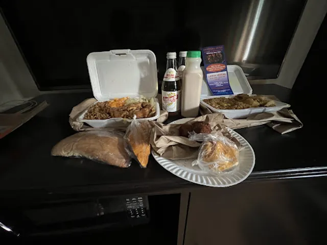 F & T West Indian Restaurant