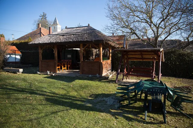 Nádkunyhó Vendégház