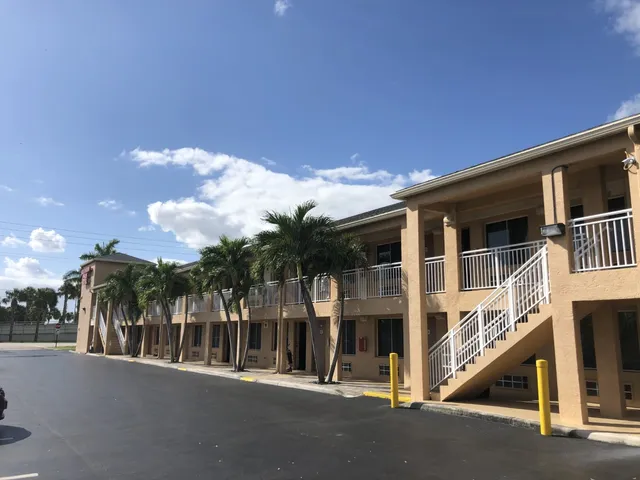 Southern Pines Motel