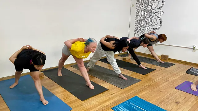 YOGA ReEVOLUCIÓN
