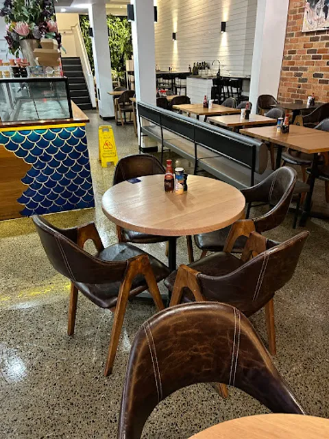 Sea Salt Seafood & Restaurant Bar