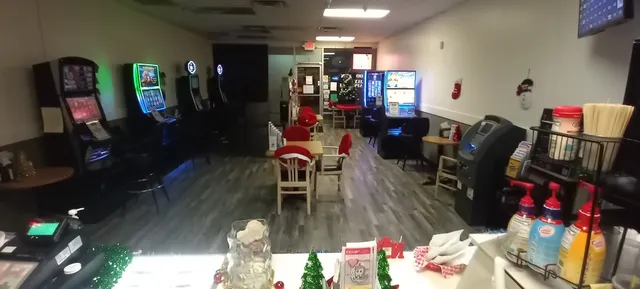 Richard's Deli & Pub