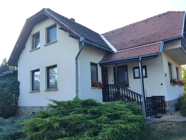 Erdőalja Vendégház