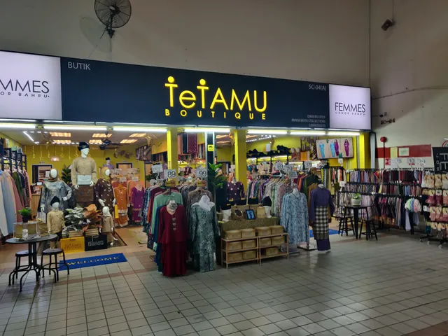 Public Market Larkin Sentral