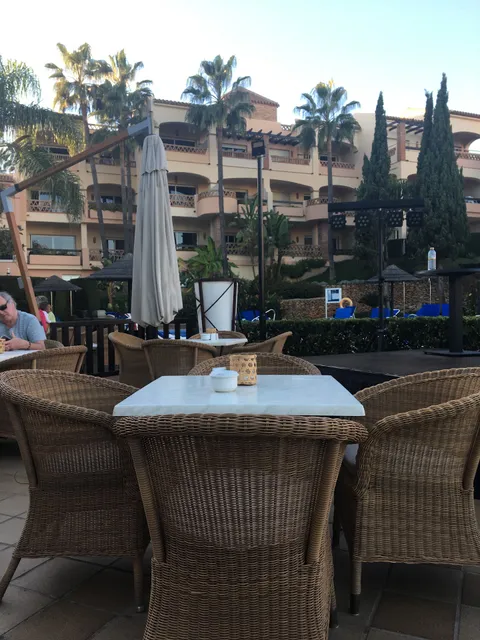 Mediterráneo Pool Terrace