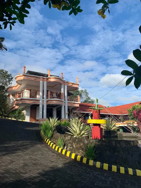 Hotel Makatembo Tomohon Mitra RedDoorz