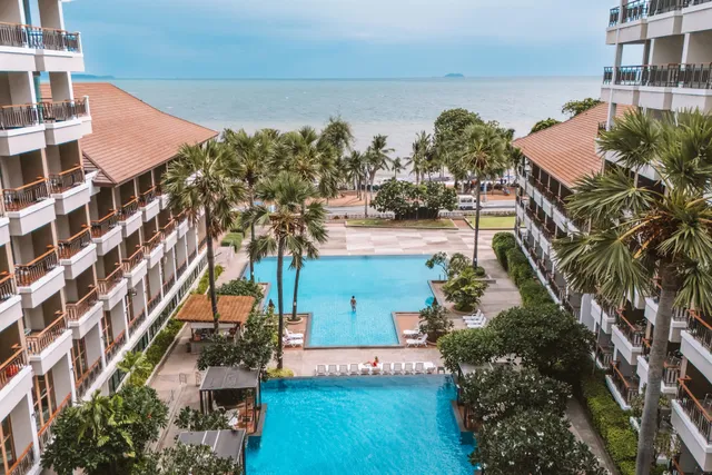 Welcome World Beachfront Resort