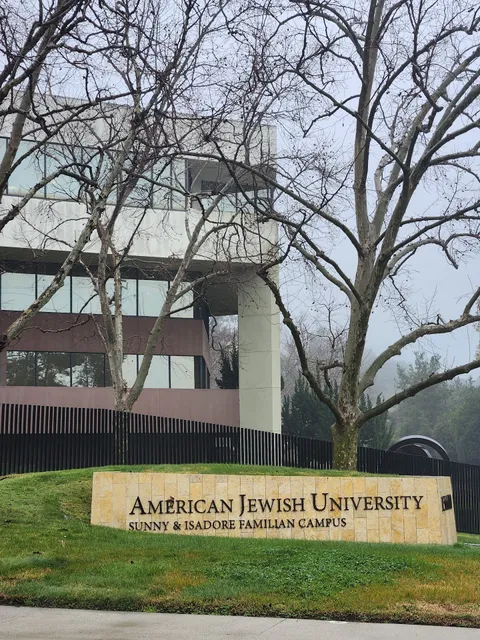 American Jewish University