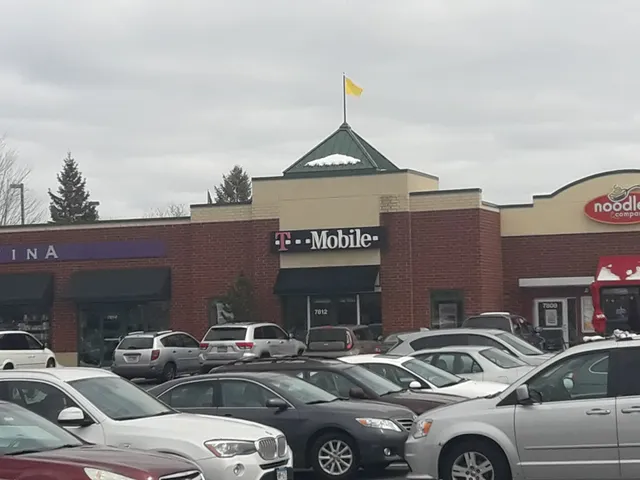 Golden Valley Commons