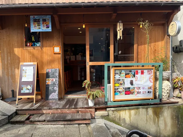 映像喫茶テアトルアジト