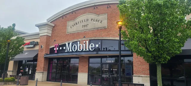 Fairfield Place Shopping Center