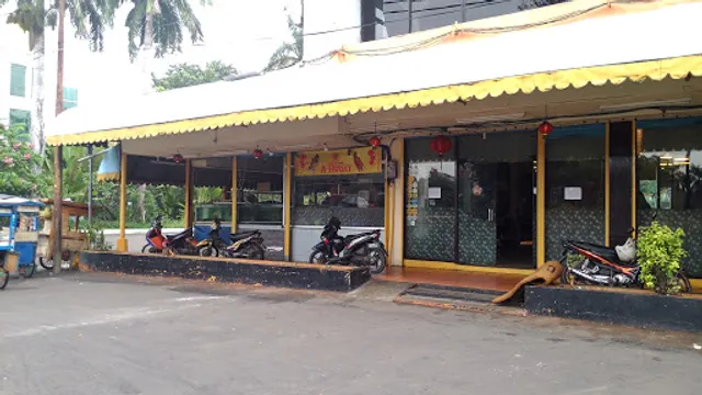 A Hwuat Restaurant Chinese Food