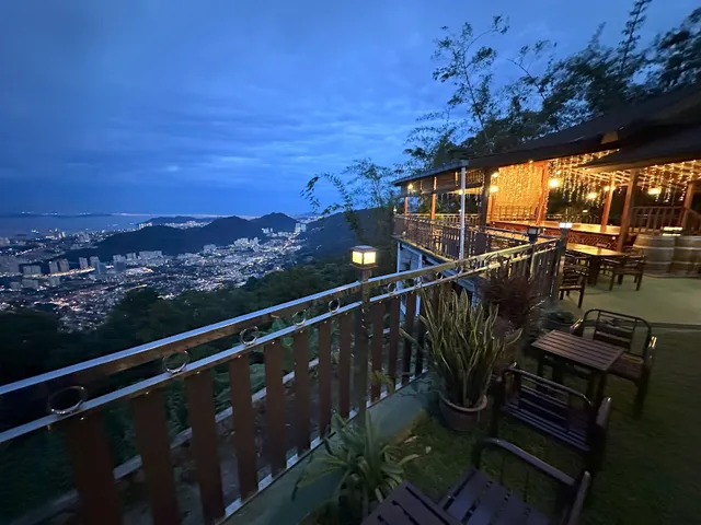 Hickory On Penang Hill