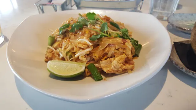 The Eastern Peak - Thompson Lane