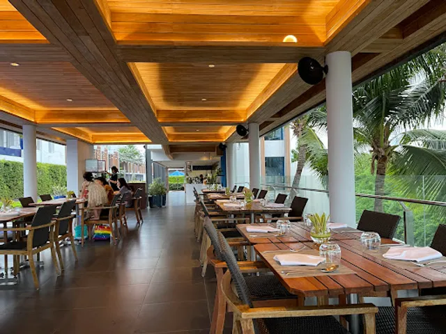 The IVY Beachfront Restaurant