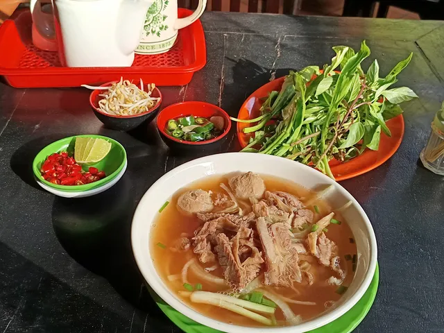 Pho Yong Restaurant ភោជនីយដ្ឋានហ្វើយ៉ុង