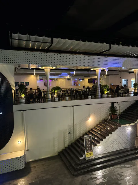 MarZ Bar & Entertainment