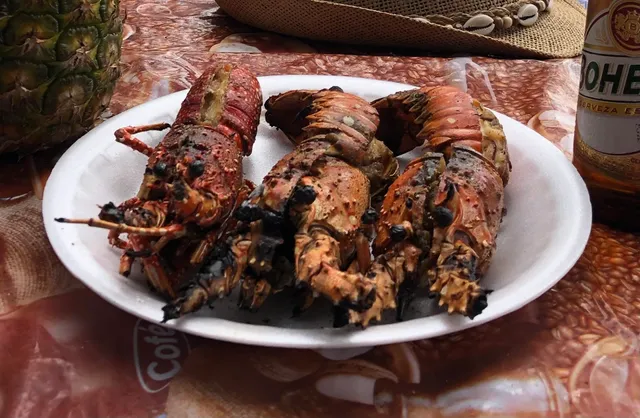 Danilo Parrillada de pescados y mariscos