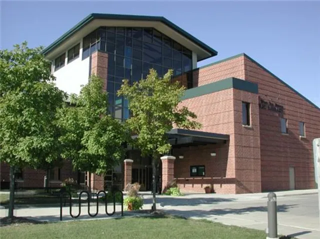 West Des Moines Public Library