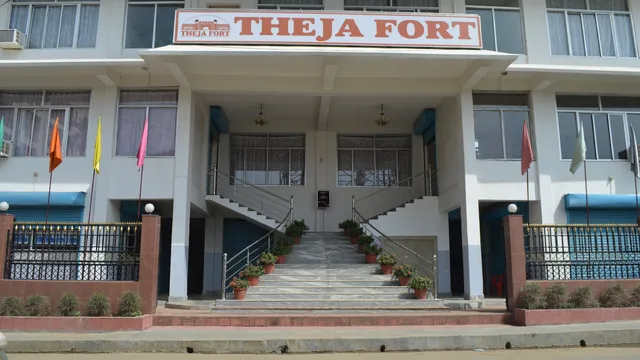 Hotel Theja Fort