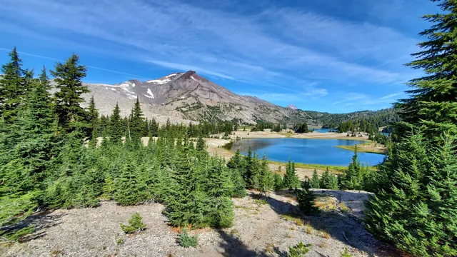Green Lakes Trailhead