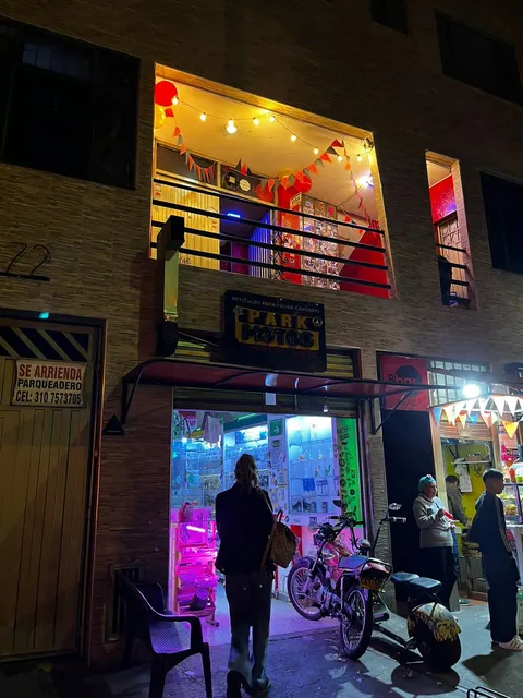 Park motos smoke shop