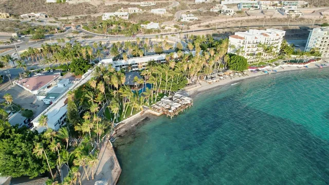 LA CONCHA BEACH HOTEL & CLUB