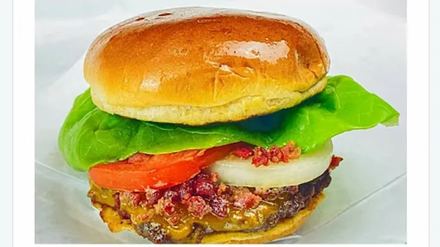 JJ's Burgers & Dawgs Food Truck