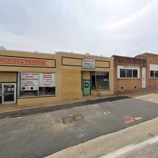 Curiosities Antiques & Collectables