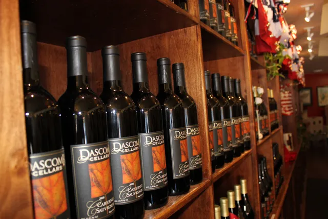 Dascomb Cellars