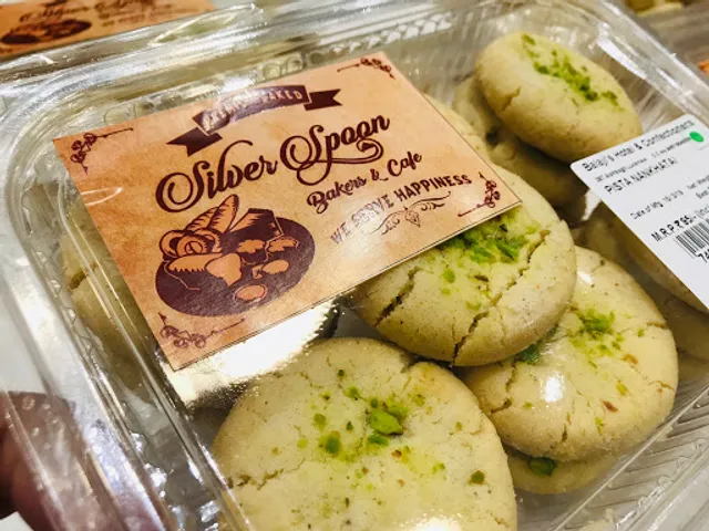 Silver Spoon Bakers and Cafe (Aishbagh)
