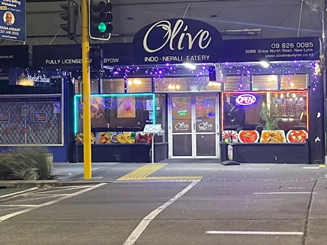 Olive New Lynn