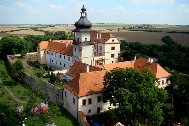 Zámek Nový Hrad v Jimlíně