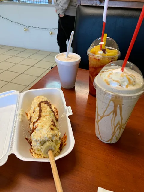 MANGOLIN FRUTERIA Y NEVERIA