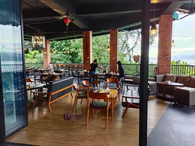 Red Bricks Cafe & Resto Ambon