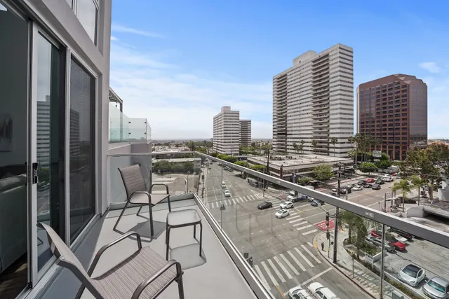 Bedford Furnished Corporate Housing - Beverly Hills