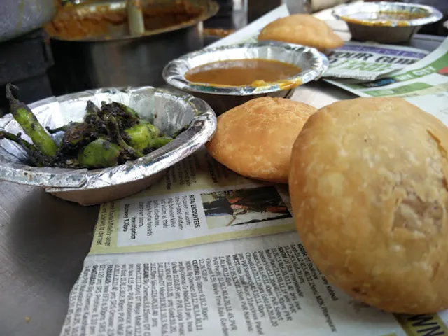 Brajwasi Kachori