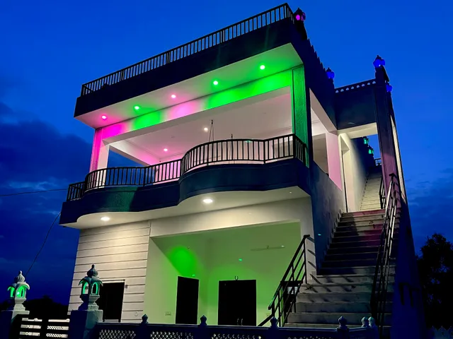 Govardhan villas guest house & Farm stay