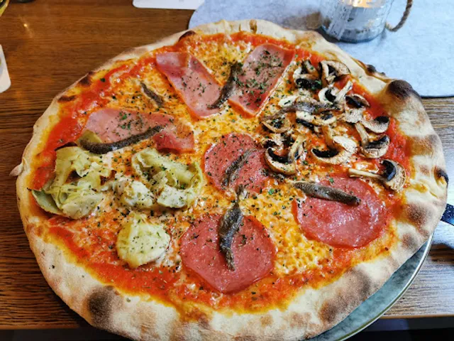 Restaurant Pizzeria Delphi da Nazario