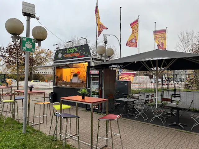 Loop's Curry & Burger