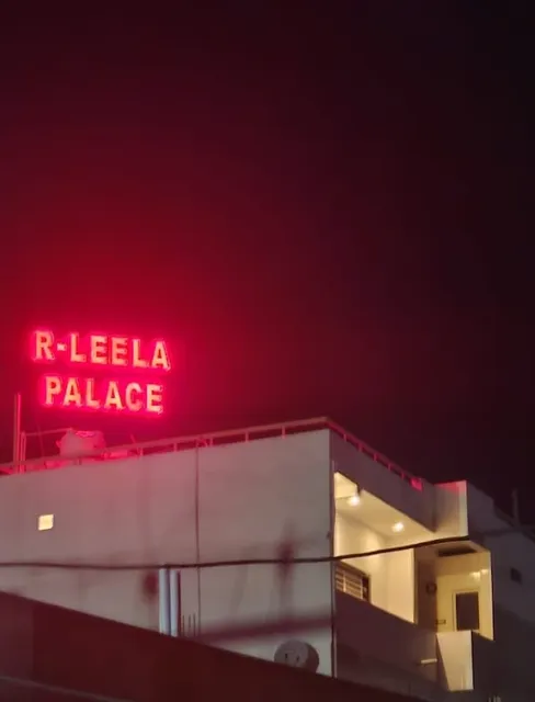 OYO Hotel R - Leela Palace